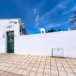 Casa Emilia - Pool And Close To The By Lanzarote プエルト・デル・カルメン