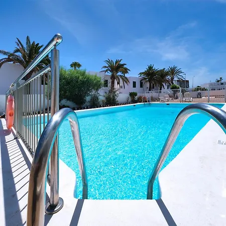 Casa Emilia - Pool And Close To The By Lanzarote *